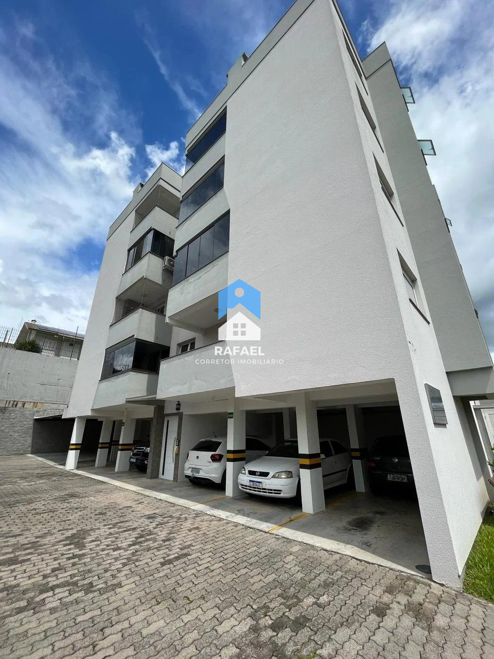 Apartamento com 2 quartos, 65m², à venda em Caxias do Sul, São Luiz - Rafael Corretor de Imóveis